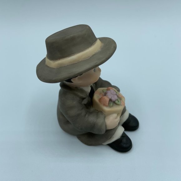 Kim Anderson's Pretty As A Picture 1999 by Enesco - NWOT - Picture 4 of 6